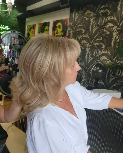 Blonde layered bob